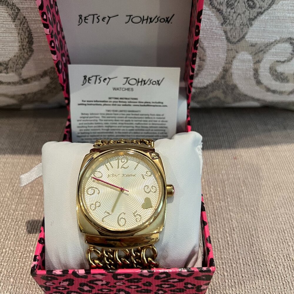 BETSEY JOHNSON Goldtone Chain Watch 